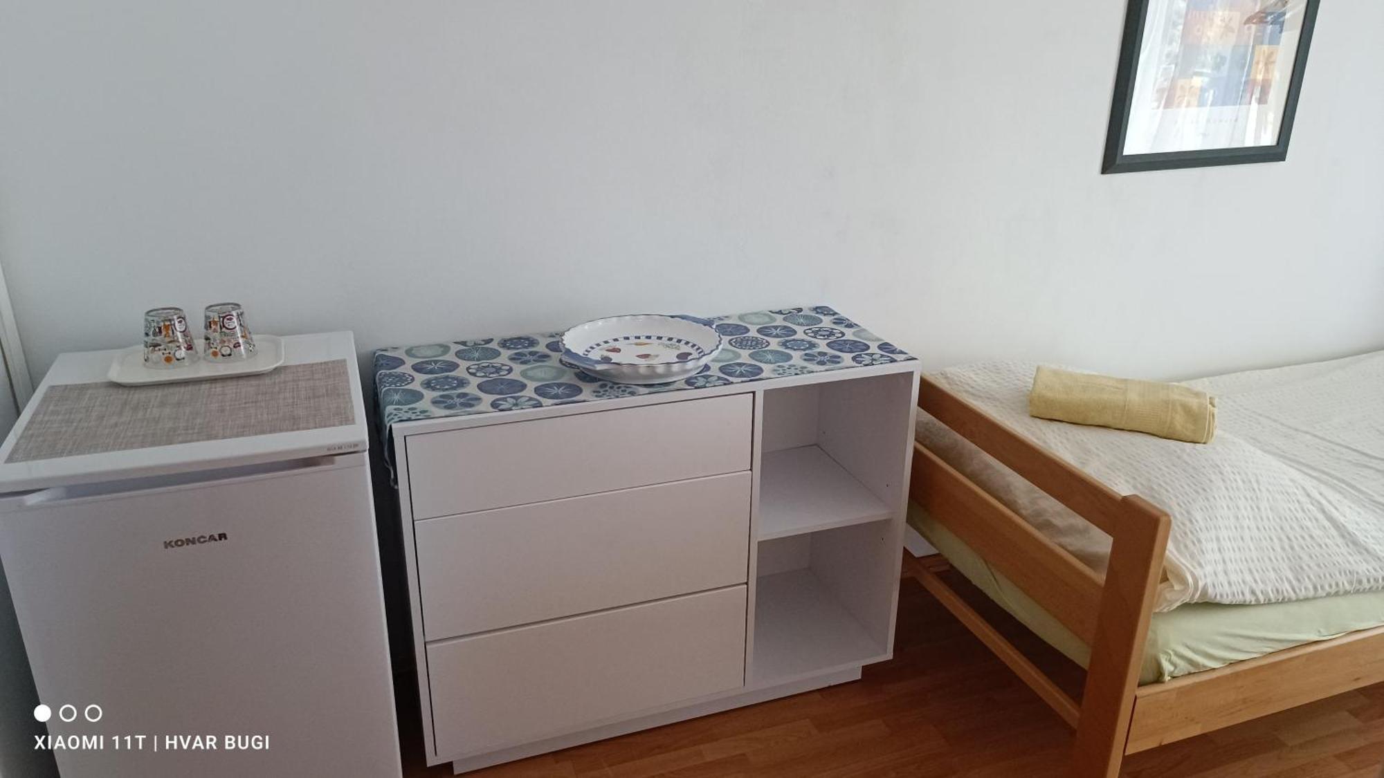 Adrienn Apartments Stari Grad  Oda fotoğraf